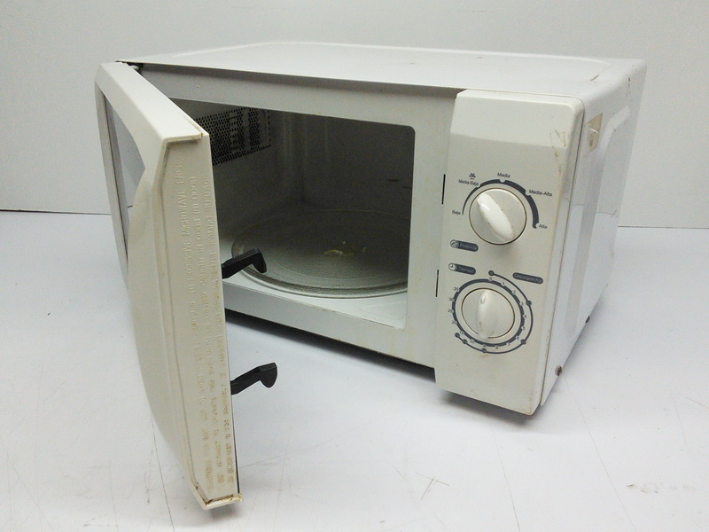 microondas astan 26x43x31 con plato 1u